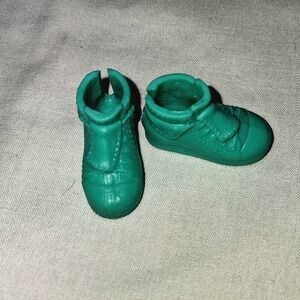 Vintage 90s Stacie Doll Shoes Green Sneakers for Barbie Family Fashion
